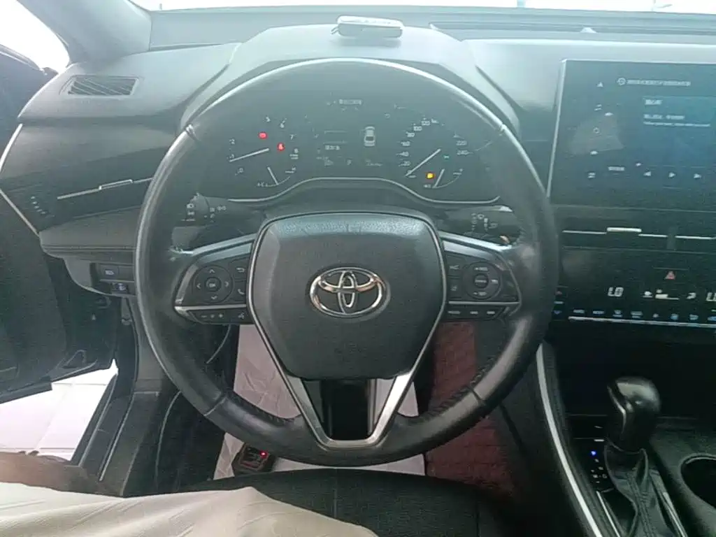 Toyota Avalon 2023 — фото 11