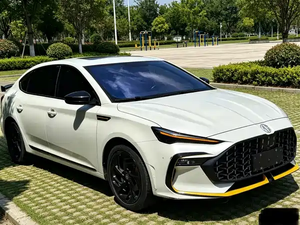 MG6 2022