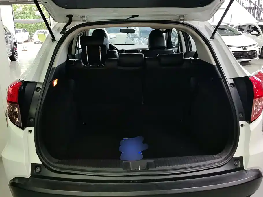 Honda Vezel 2015