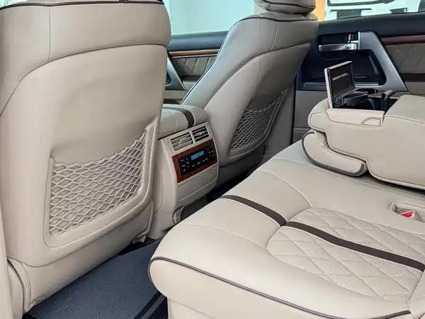 Toyota Land Cruiser 2014