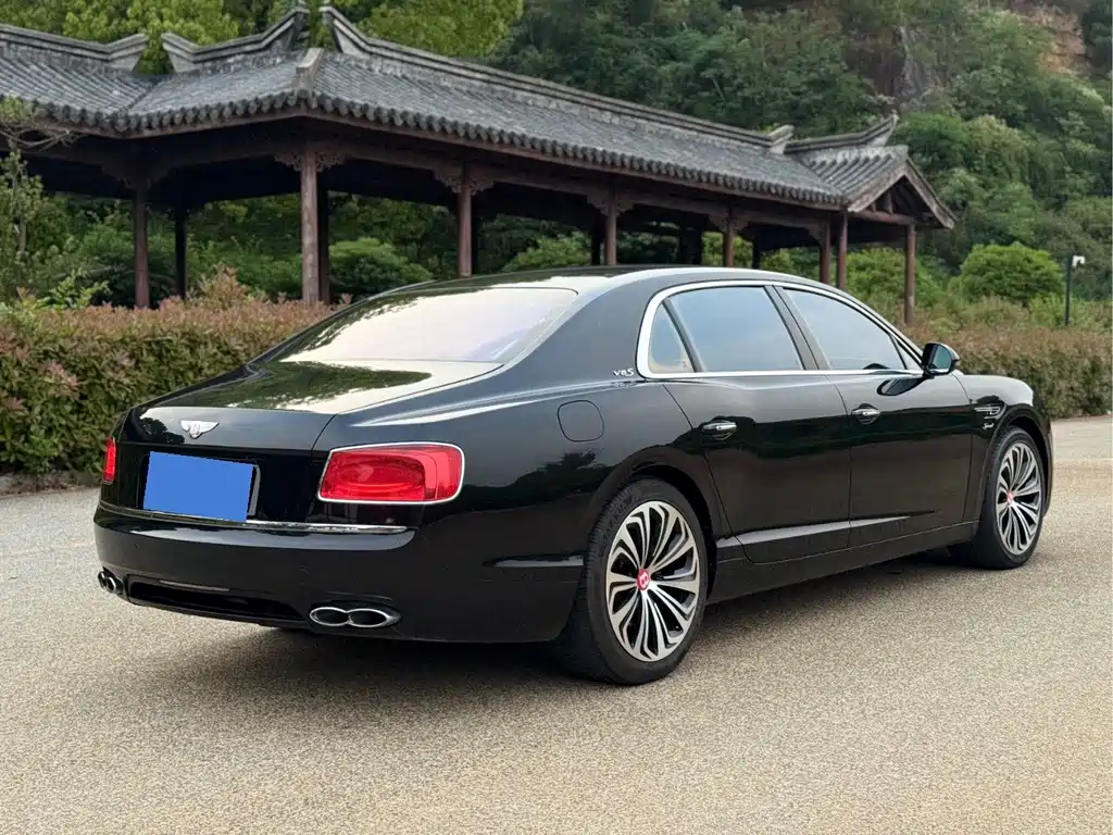 Bentley Flying Spur 2014 — фото 6