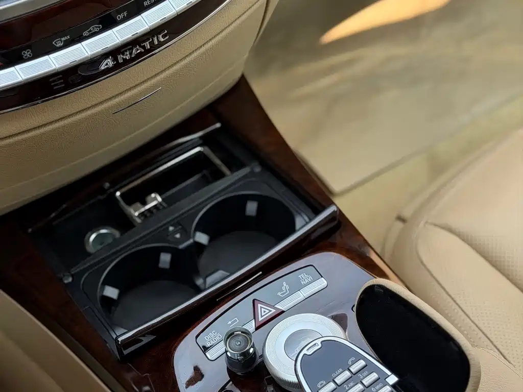 Mercedes-Benz S-Class 2010 — фото 12