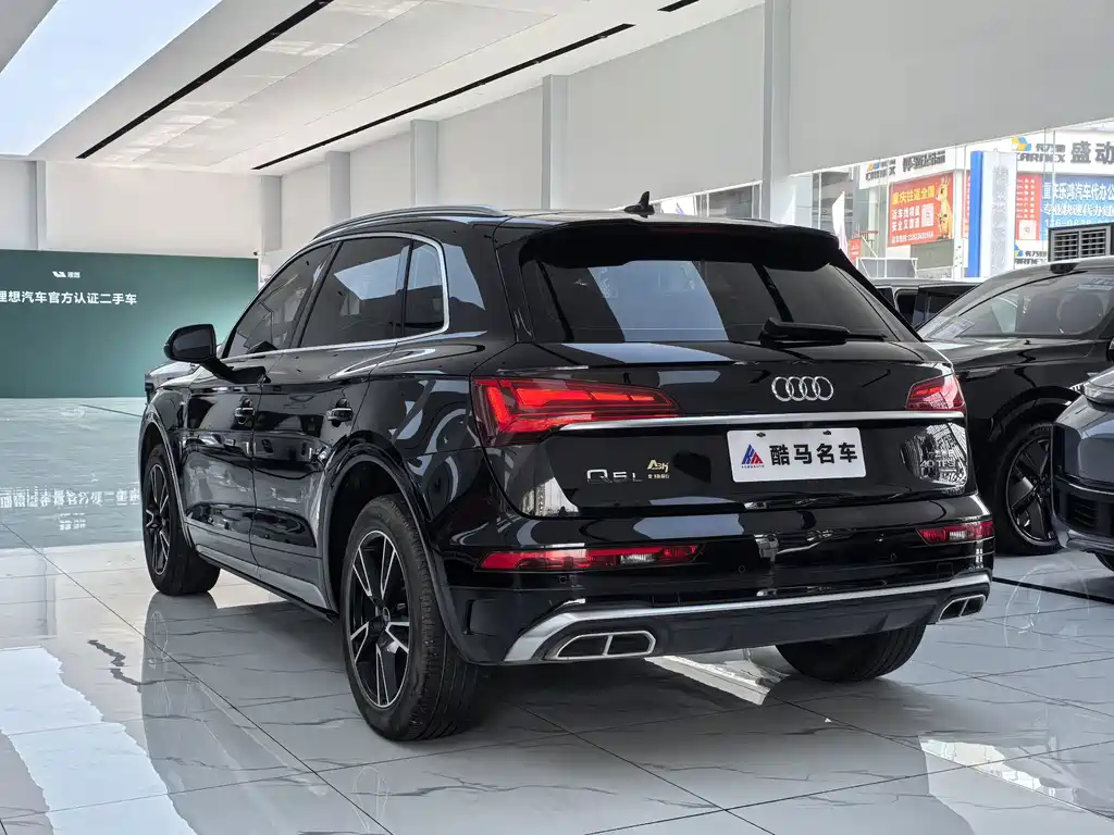 Audi Q5L 2021 — фото 13