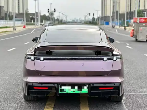 Lynk & Co 10 2025