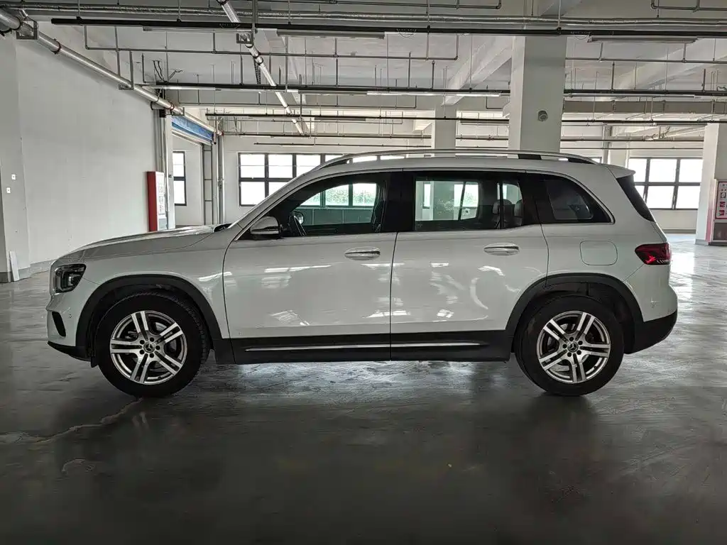 Mercedes-Benz GLB 2020