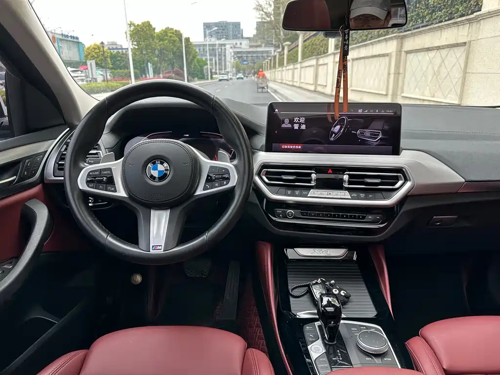 BMW X4 2022 — фото 11