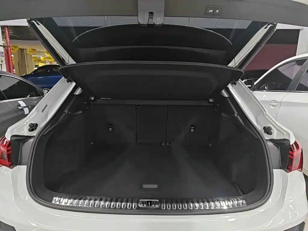 Audi Q3 Sportback 2021 — фото 19