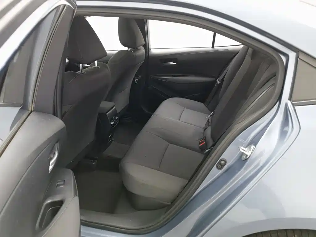 Toyota Corolla 2021 — фото 15