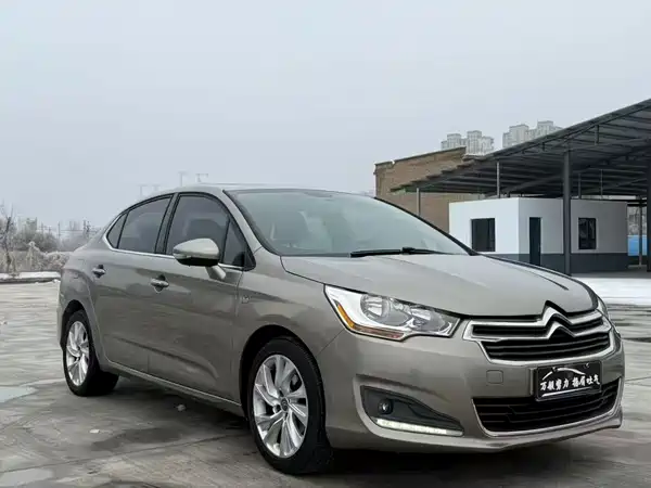 Citroën C4L 2014