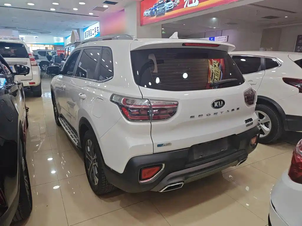Kia Sportage 2021 — фото 12