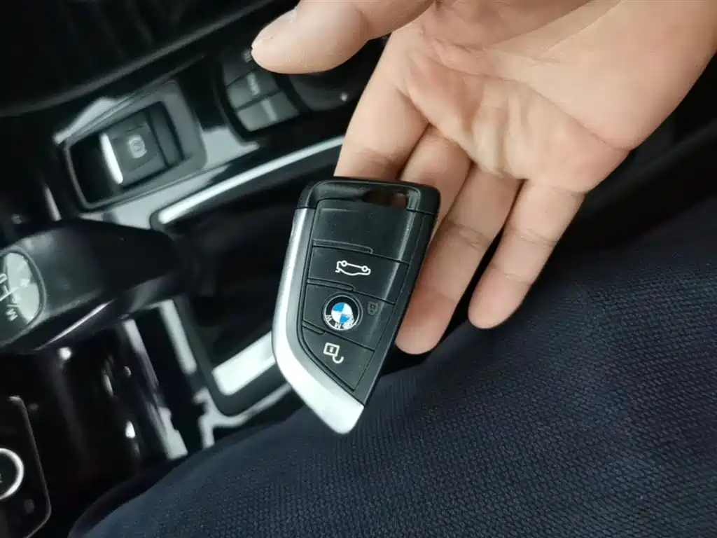 BMW 2 Series Active Tourer 2017 — фото 9