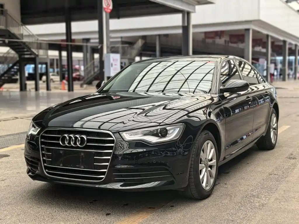 Audi A6L 2013 — фото 1