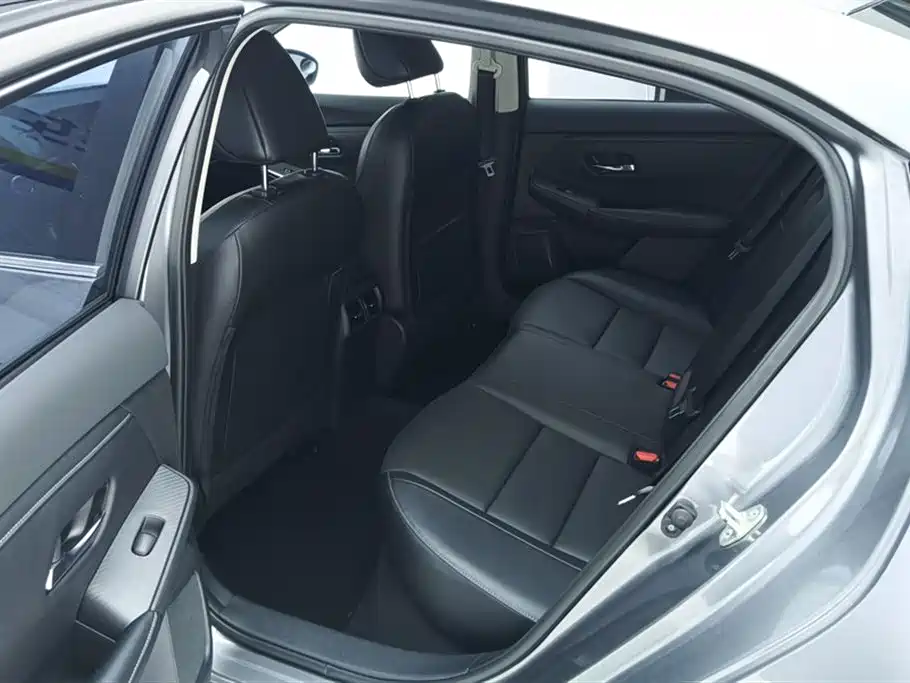 Nissan Sylphy 2021 — фото 11