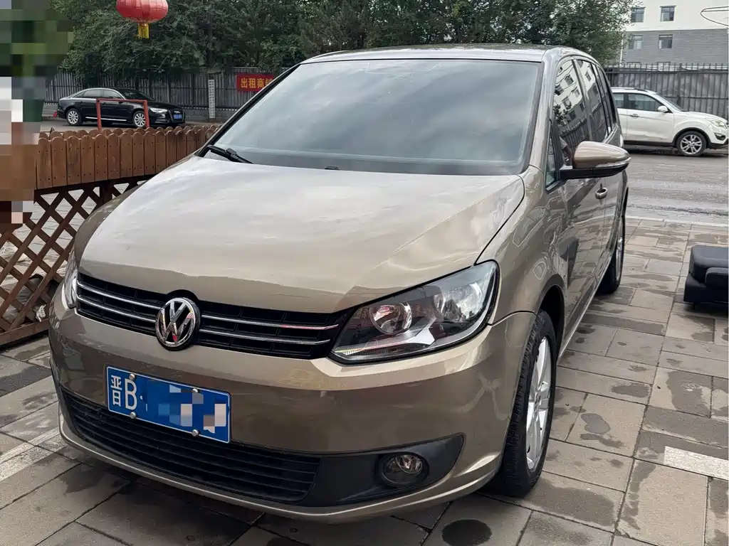 Volkswagen Touran 2016