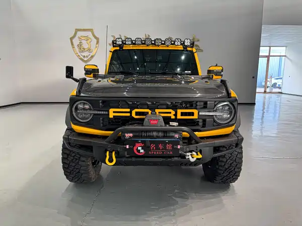 Ford Bronco 2024