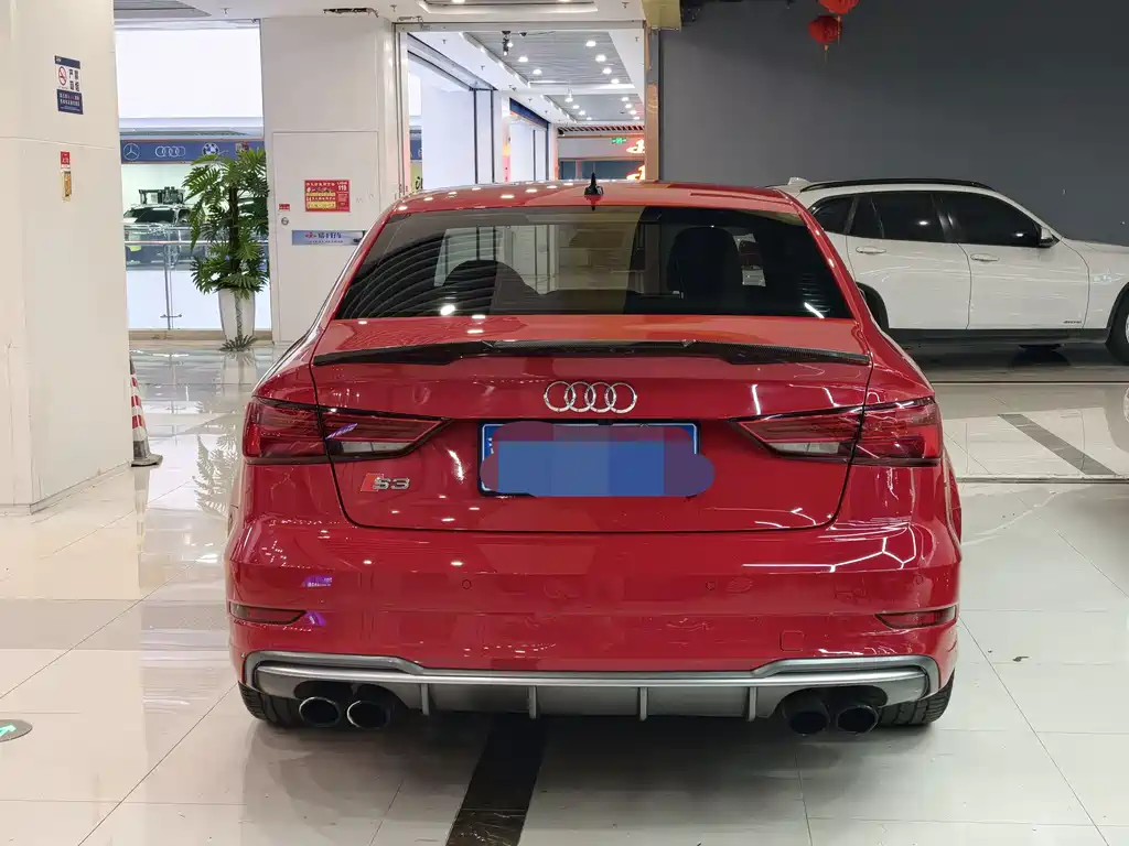 Audi S3 2018 — фото 8