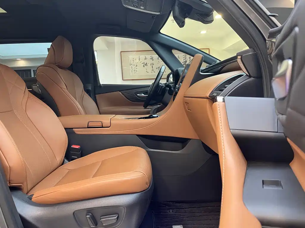Toyota Vellfire 2024 — фото 11