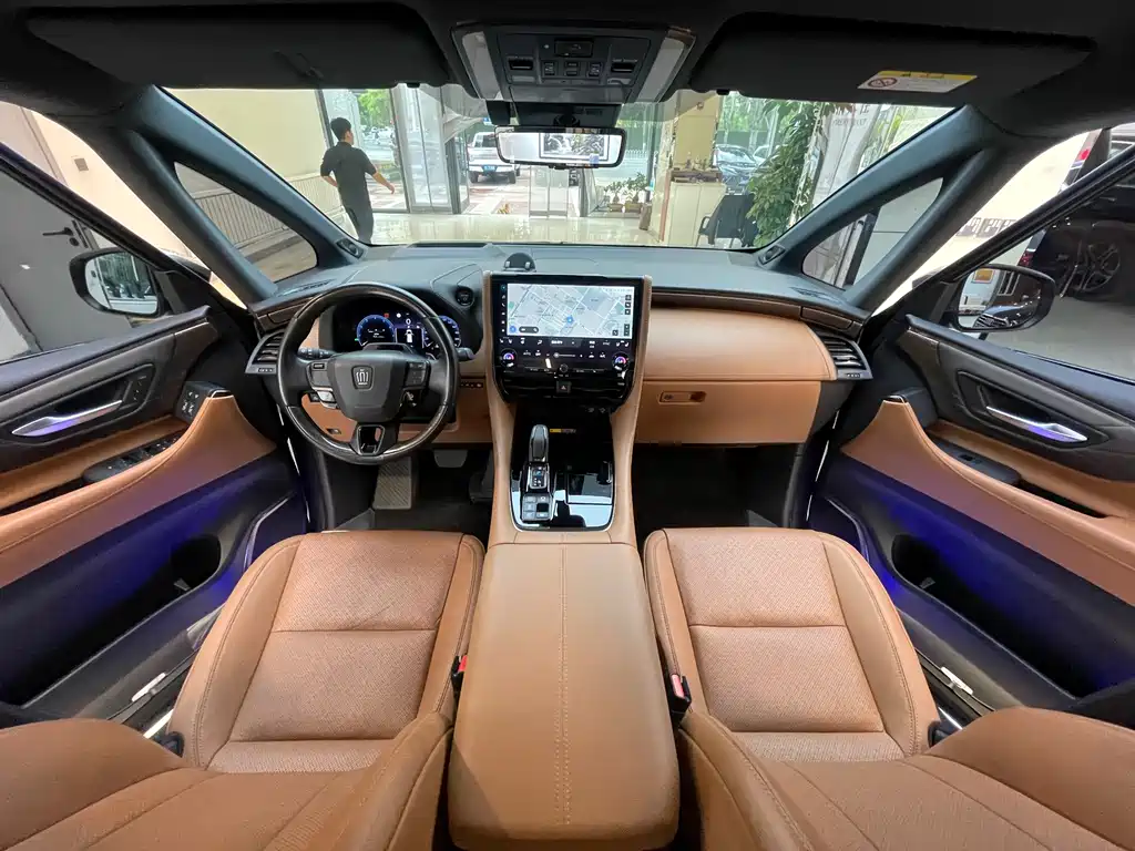 Toyota Vellfire 2024 — фото 21