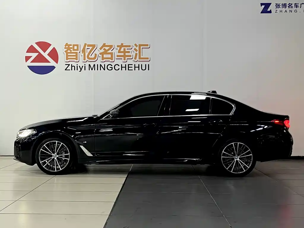 BMW 5 Series 2024