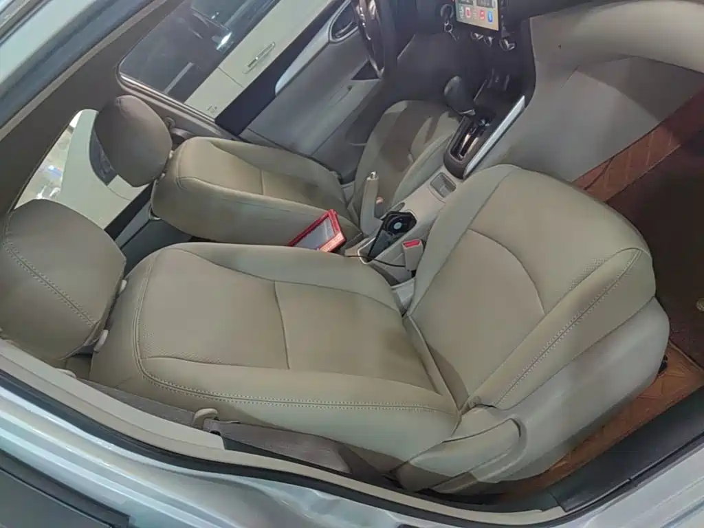 Nissan Sylphy 2018 — фото 25
