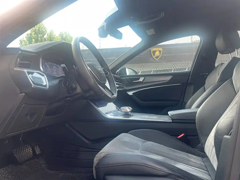 Audi A6L 2020