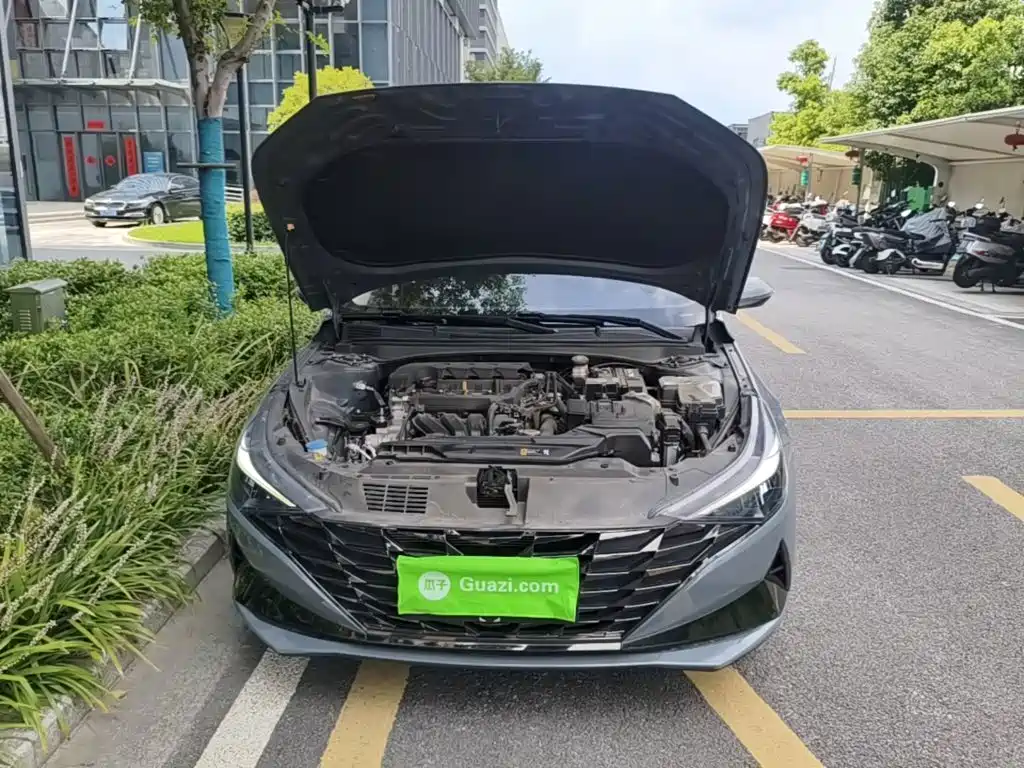 Hyundai Elantra 2021 — фото 20