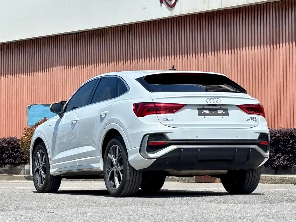 Audi Q3 Sportback 2021 — фото 6