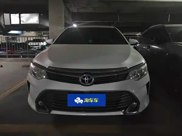 Toyota Camry 2015