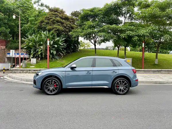 Audi Q5L 2022