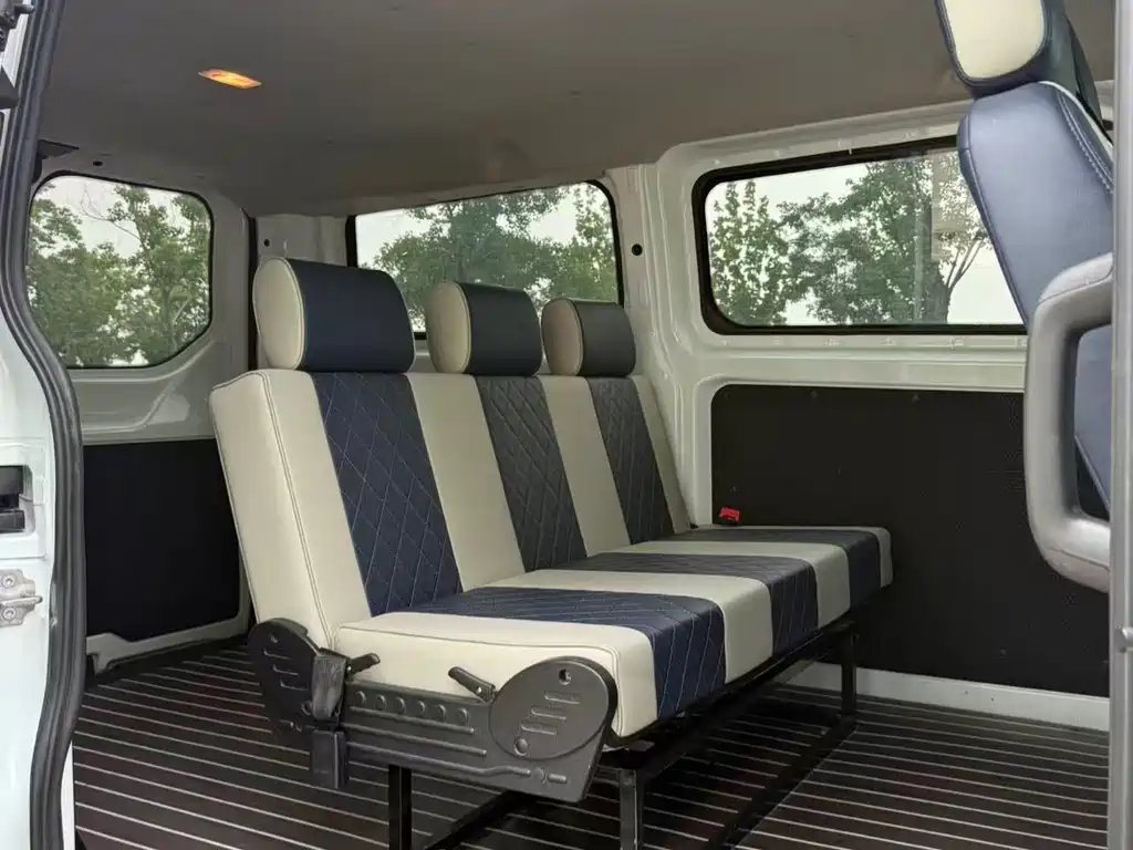 Ford Transit 2021