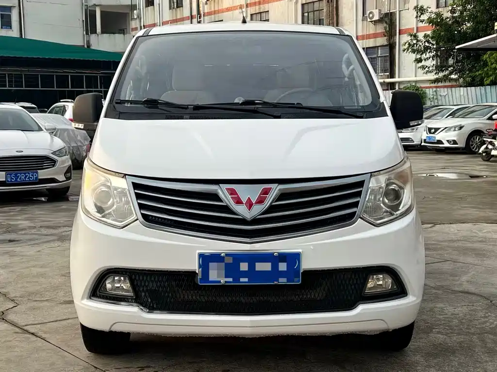 Wuling Journey Classic 2015 — фото 2