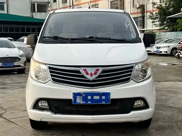 Wuling Journey Classic 2015