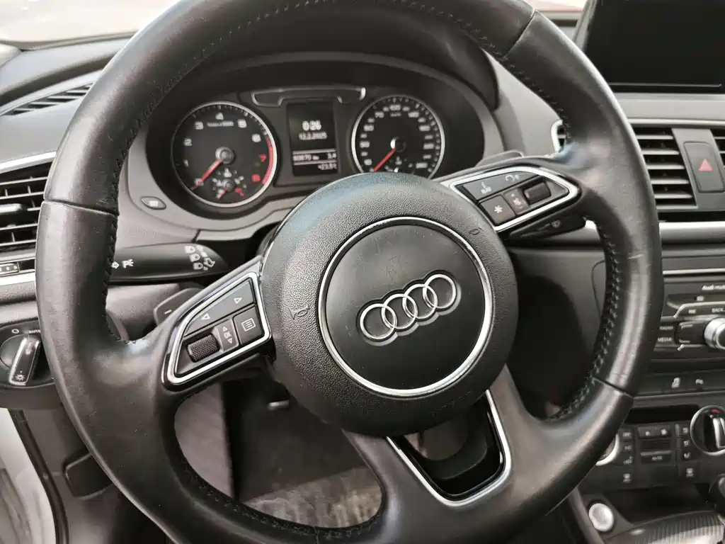 Audi Q3 2018 — фото 4