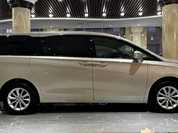 Buick GL8 2017