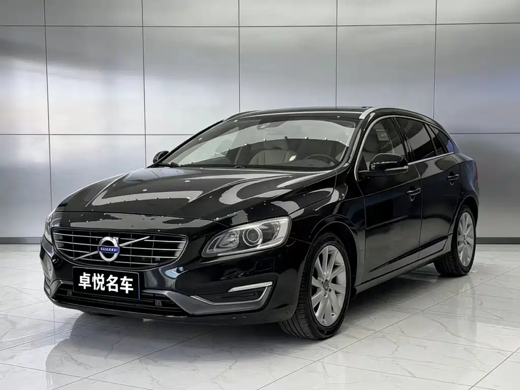 Volvo V60 2014 — фото 1