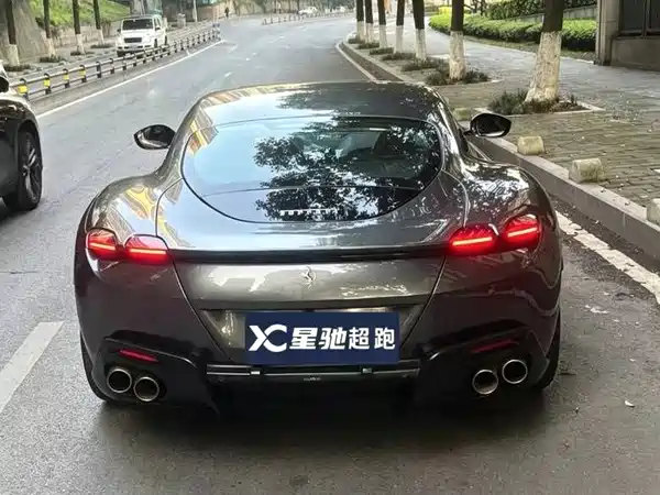 Ferrari Roma 2021