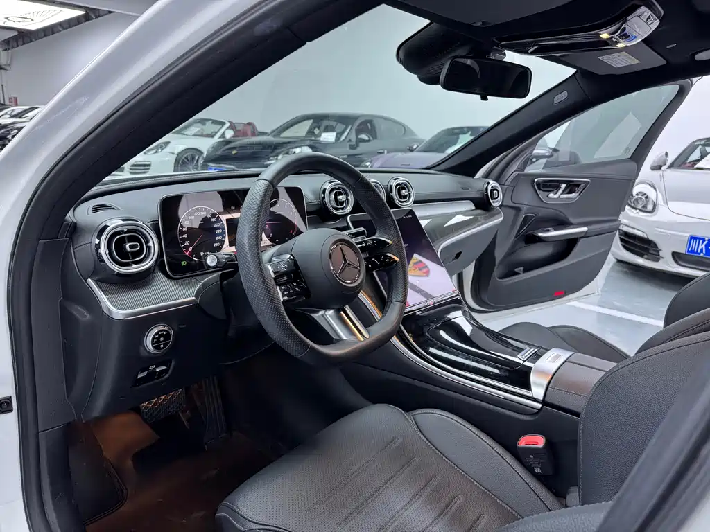 Mercedes-Benz C-Class 2023
