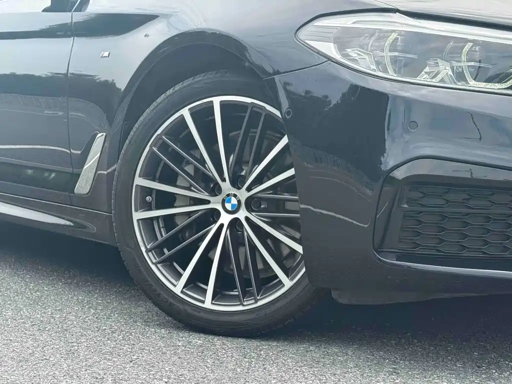 BMW 5 Series 2020