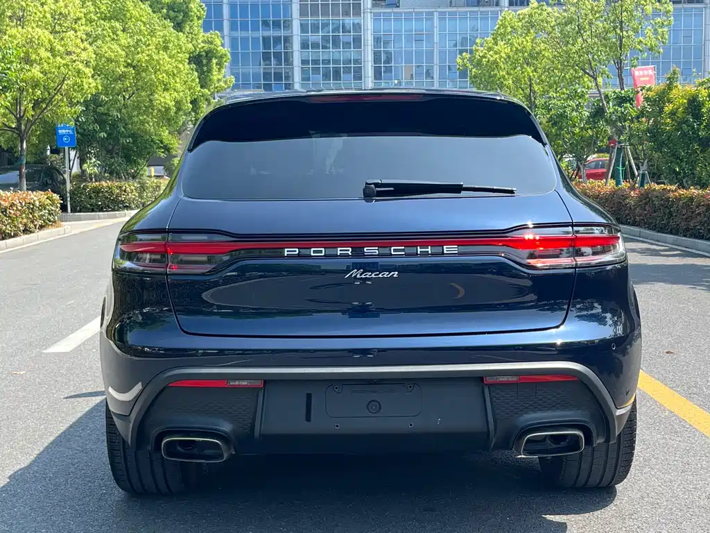 Porsche Macan 2023 — фото 14