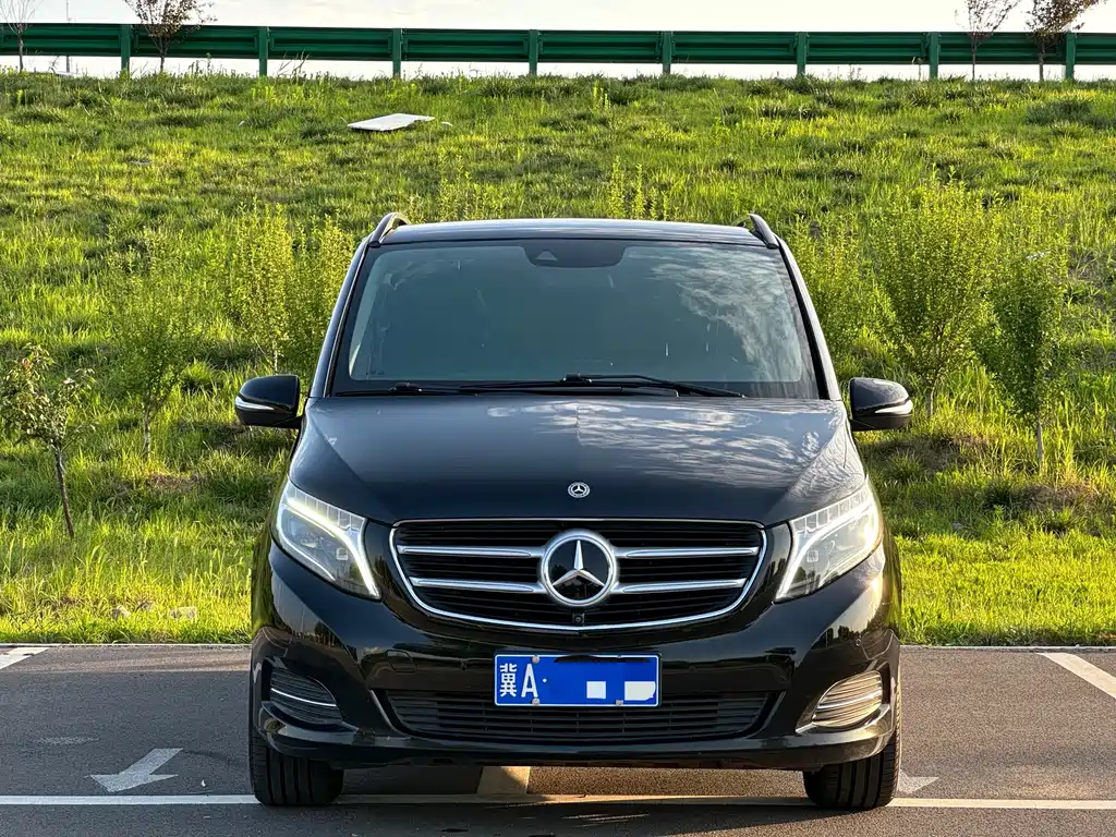 Mercedes-Benz V-Class 2018 — фото 2