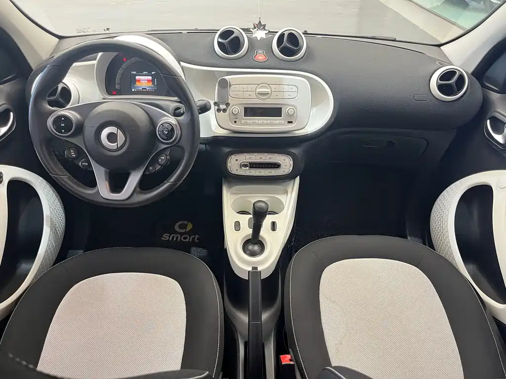 smart Forfour 2017 — фото 15