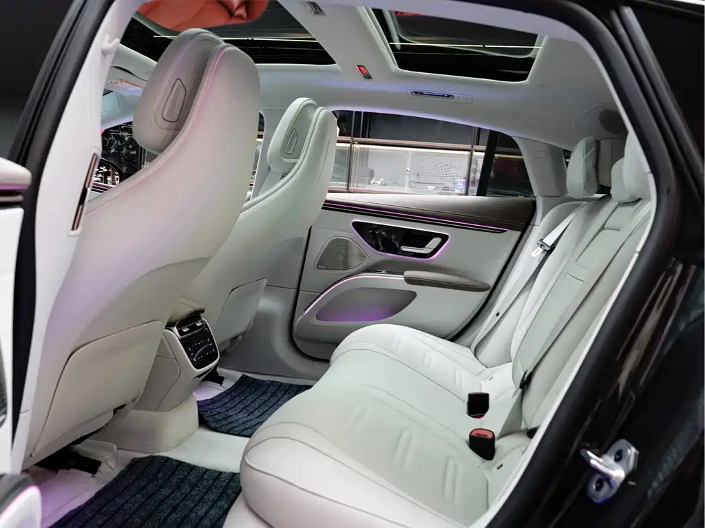 Mercedes-Benz EQS AMG 2025 — фото 16