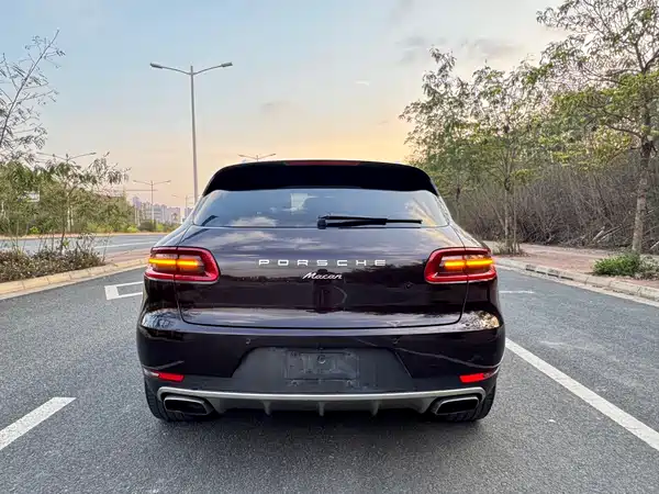 Porsche Macan 2014