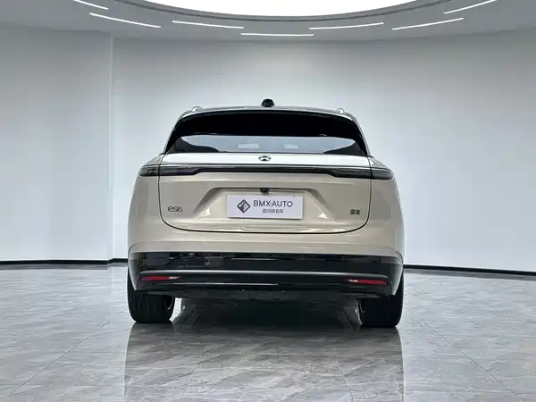 NIO ES6 2025