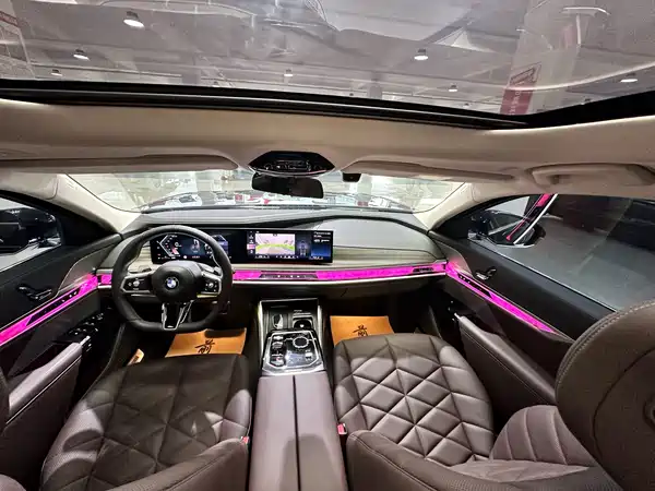 BMW 7 Series 2024