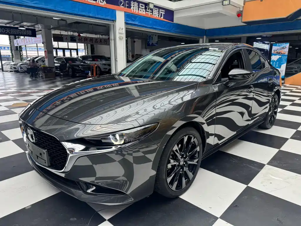 Mazda 3 Axela 2023