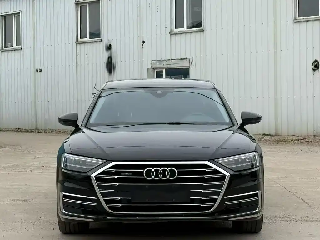 Audi A8 2019 — фото 2