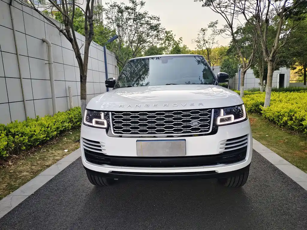Land Rover Range Rover 2017 — фото 2