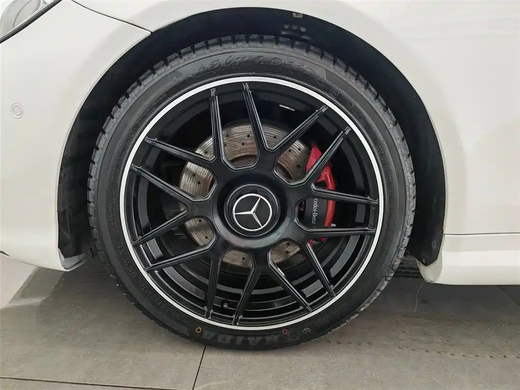 Mercedes-Benz E-Class 2017 — фото 17