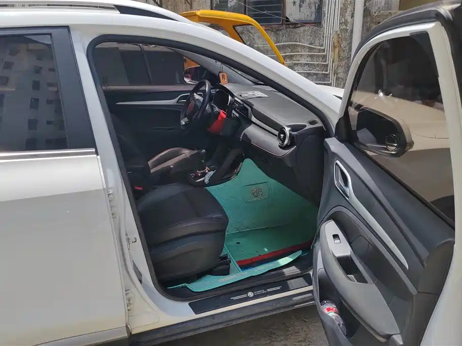 MG ZS 2022